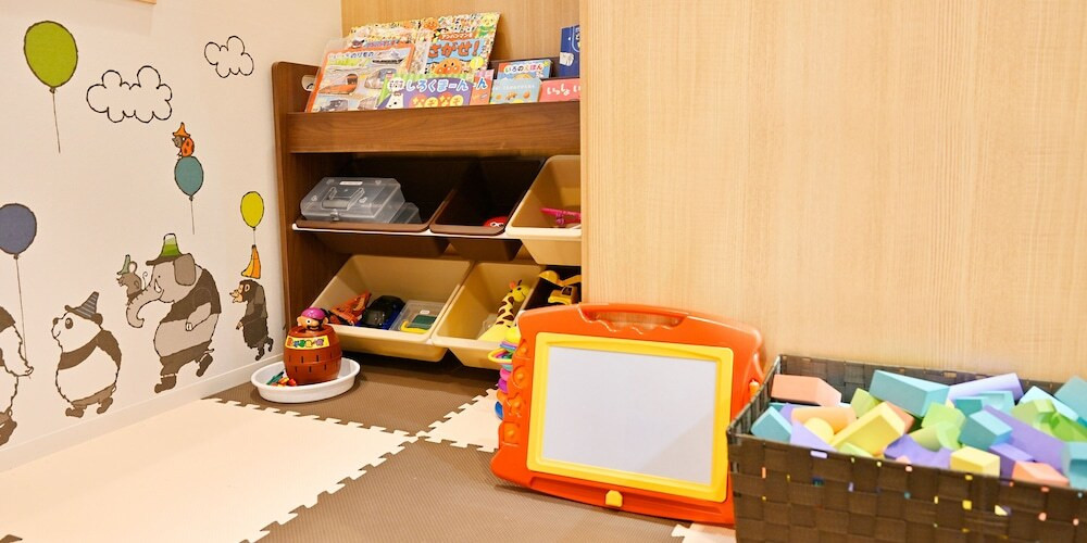 子供用の遊び場 - 屋内