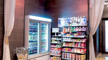 ギフト ショップ / 3