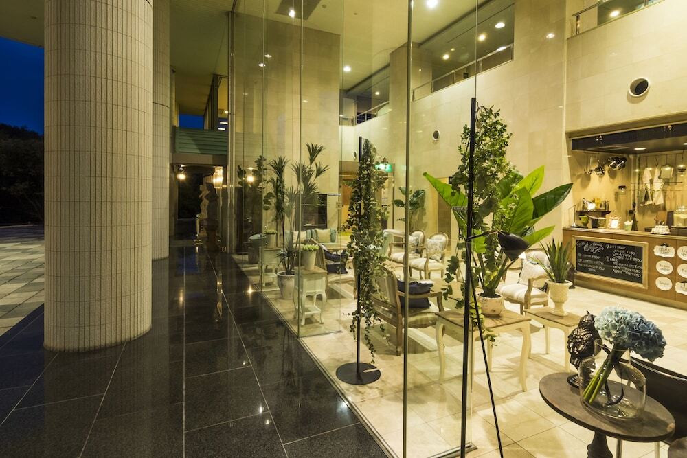 ロビーラウンジ