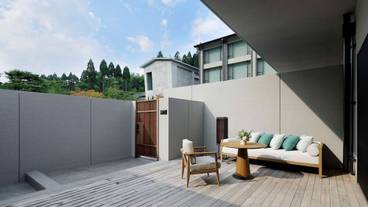 プールサイドデラックス　テラス② / 4