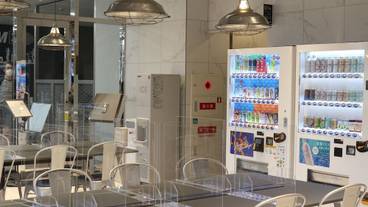 ロビー応接スペース / 3