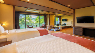 [ドッグフレンドリールーム] バリアフリー対応プライベートドッグラン付きデラックススイート（バス付）