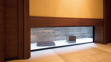 内部エントランス / 2