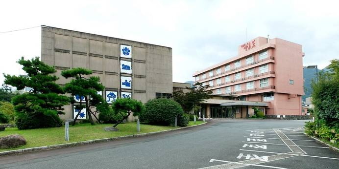 別府温泉 源泉かけ流しとあぶり料理の宿 別府 豊泉荘(大分県 旅館) / 1