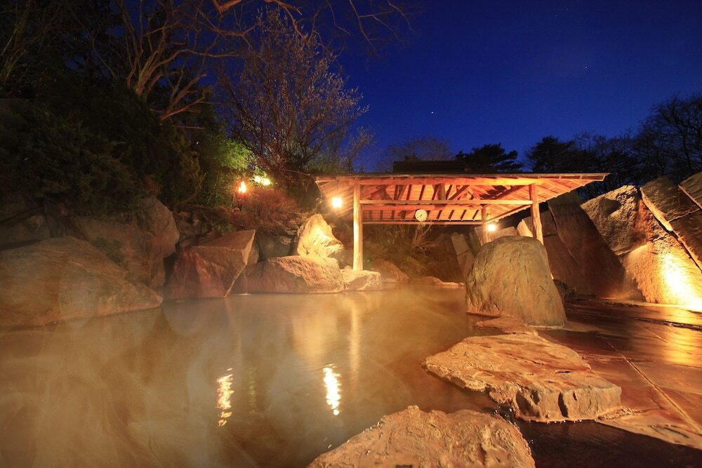 2.ノスタルジックな灯に包まれる「篝火の湯 緑水亭」4726354