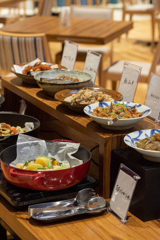 朝食ビュッフェ