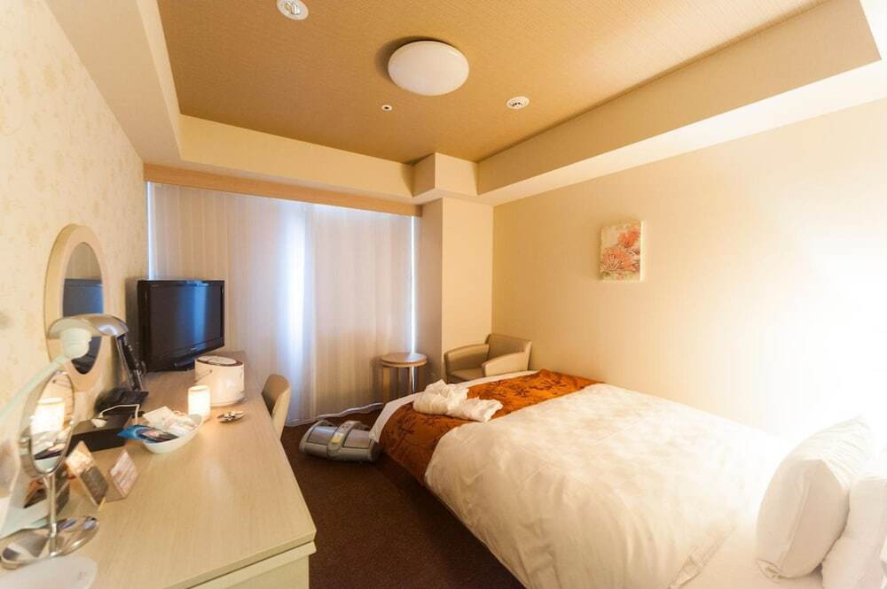 駅・レンタカー・コンビニがそこ！レディースルームも◎4063680