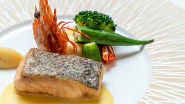 食事・飲み物 / 10