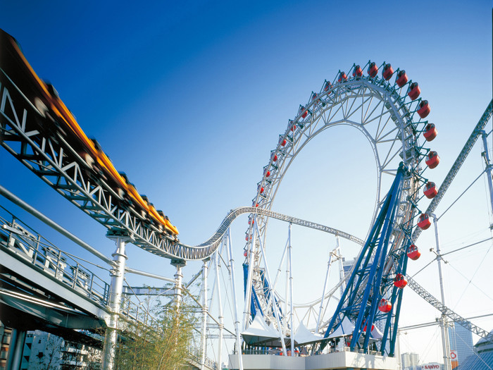 東京の真ん中にこんなジェットコースターがあったなんて驚き！角度80°からの落下も絶叫好きにはたまりません