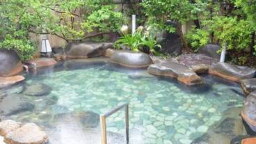 屋外スパ浴槽 / 3