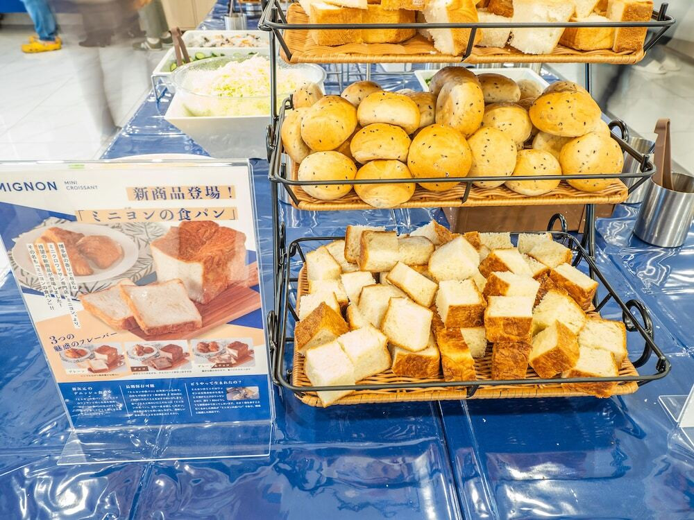 朝食
