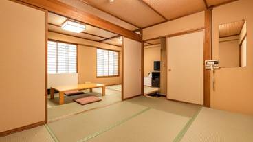 客室 / 15