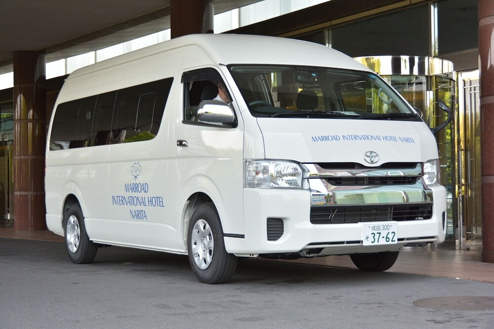 空港シャトルバス