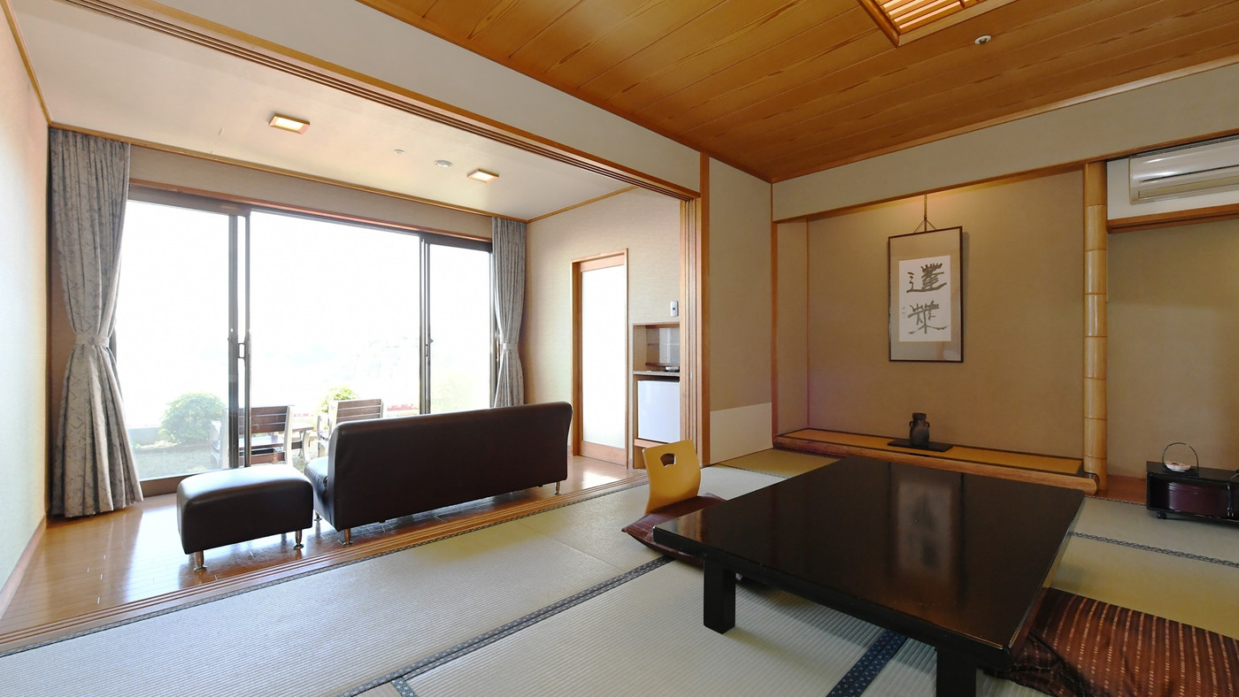 1. 開放感たっぷり！全室オーシャンビューの「下田大和館」4241256