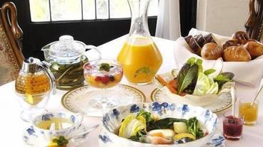 食事・飲み物 / 12