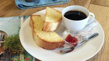 食事・飲み物 / 4