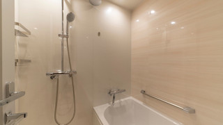 スタンダード ルーム クイーンベッド 1 台 禁煙