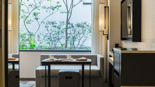 ルーム キングベッド 1 台 ガーデンビュー