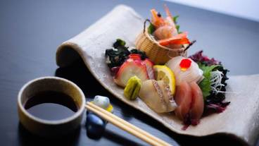 旅館のお食事処 / 8