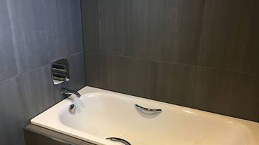 深めの浴槽 / 10