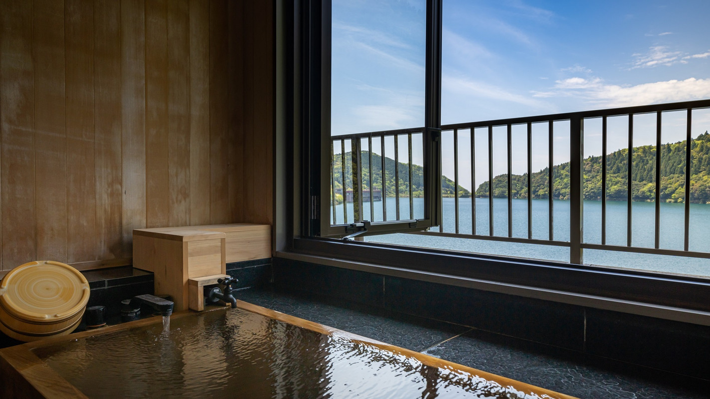 東の間 半露天風呂