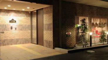 施設の入り口 / 12