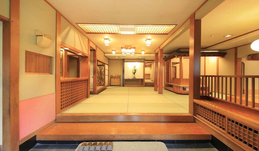 エントランス / 2