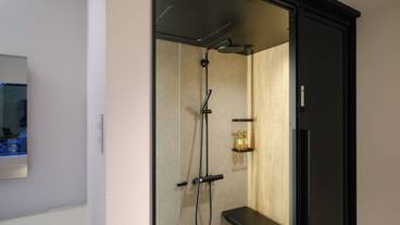 客室シャワー / 10