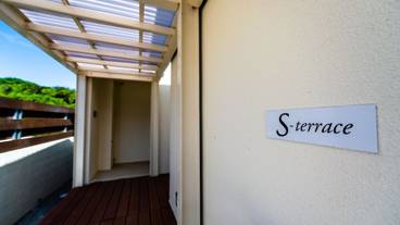 施設の入り口 / 5