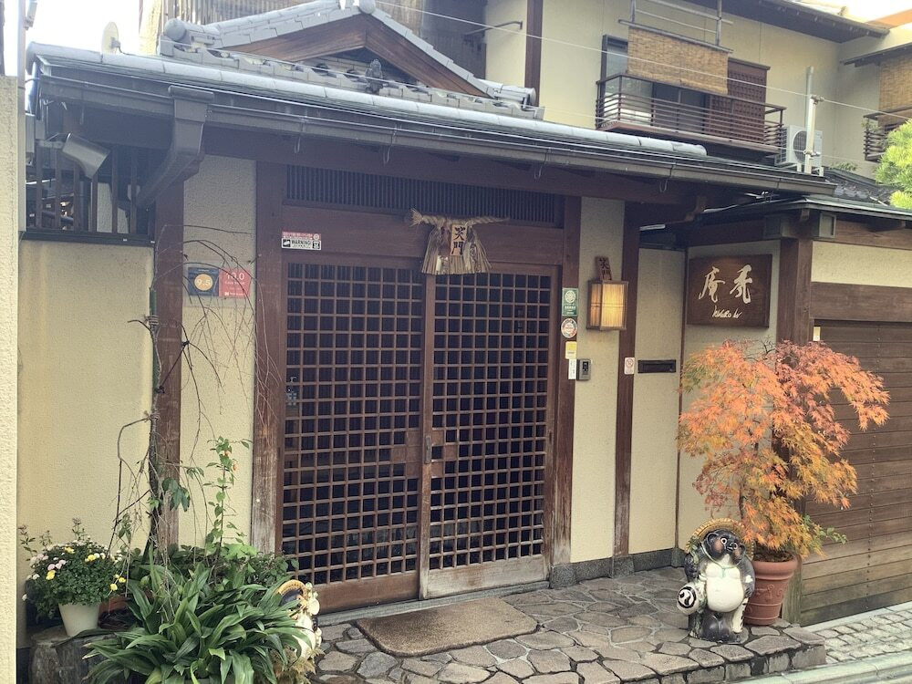 施設の正面