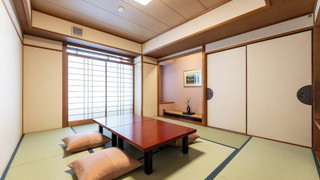 和室 専用バスルーム付き リバービュー (高層階)