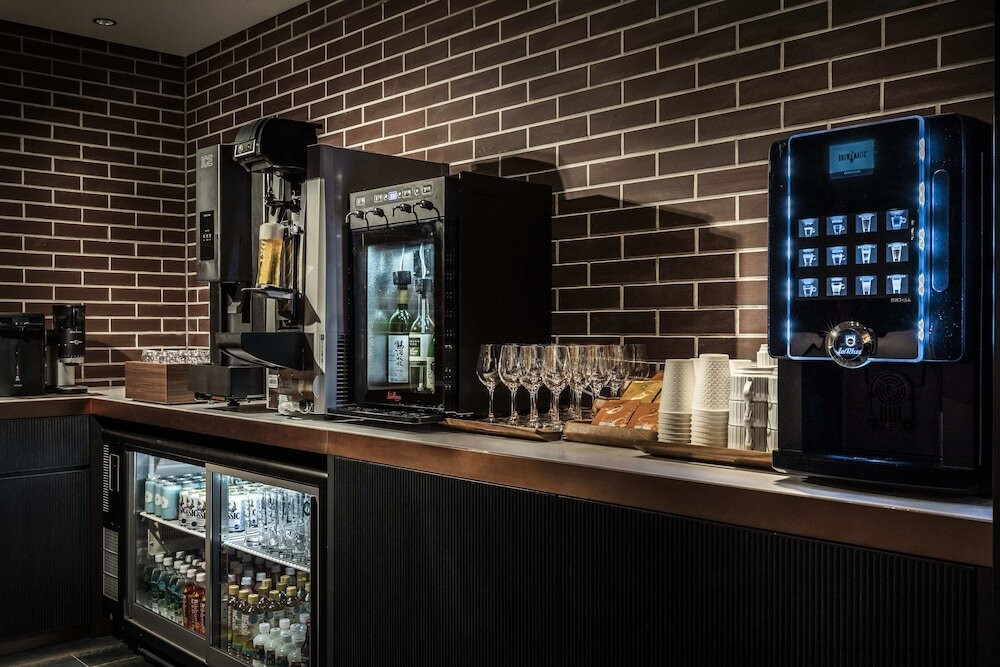 ラウンジのドリンクや軽食