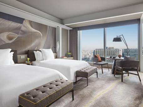 フォーシーズンズホテル東京大手町 / 1