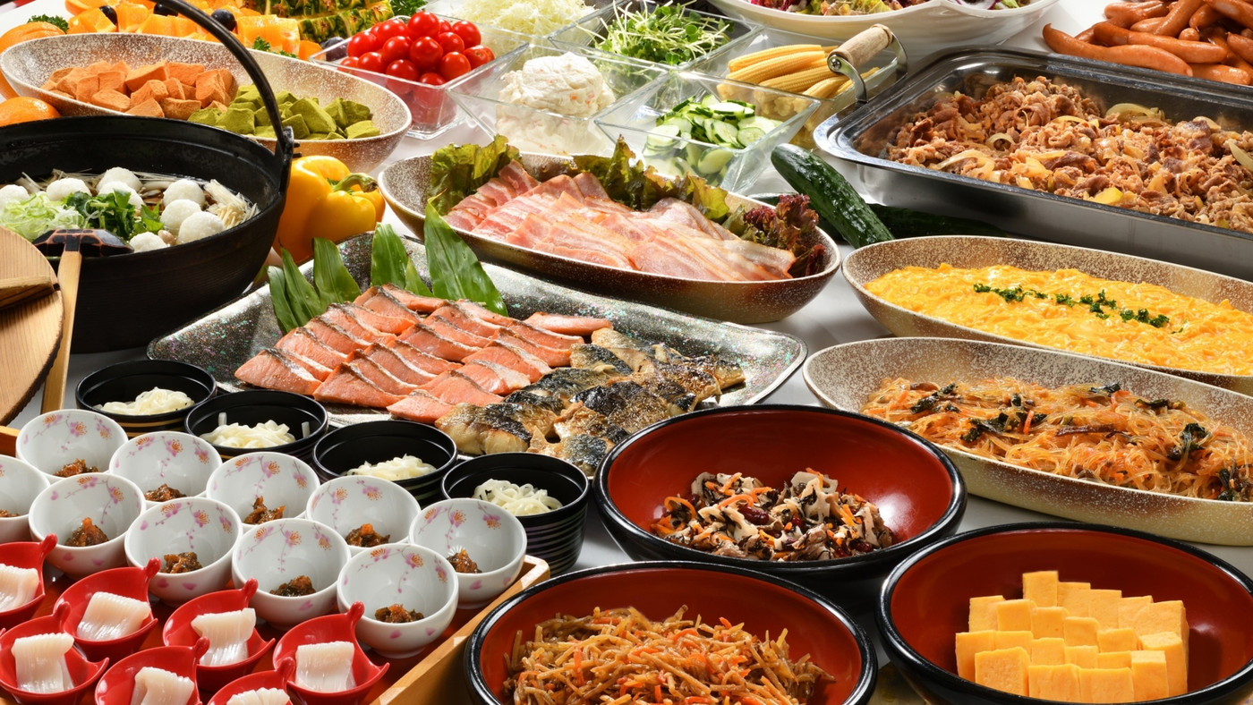 食べすぎ続出!?青森のバラ焼きも食べられる朝食3657731