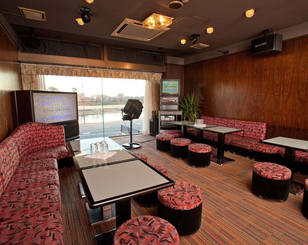 カラオケ ルーム