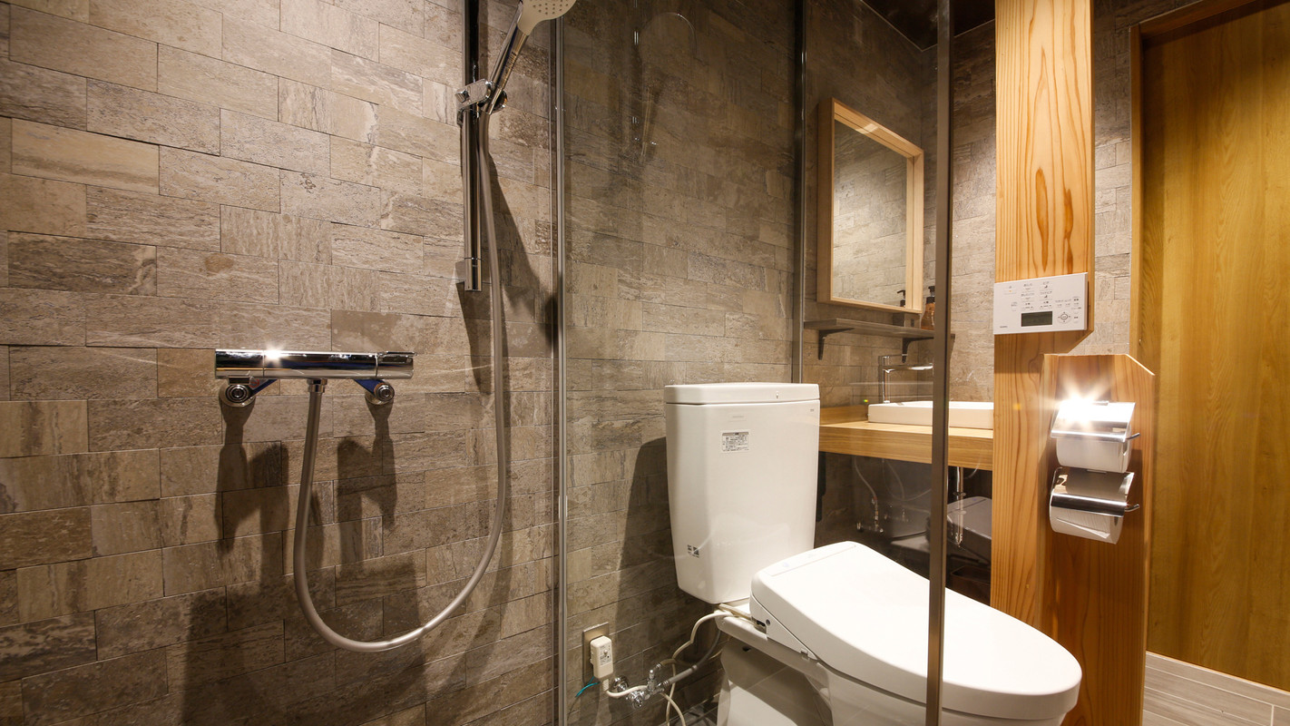 客室シャワーブース③