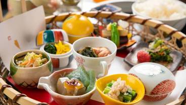 食事・飲み物 / 7