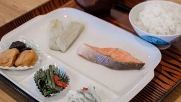 食事・飲み物 / 5