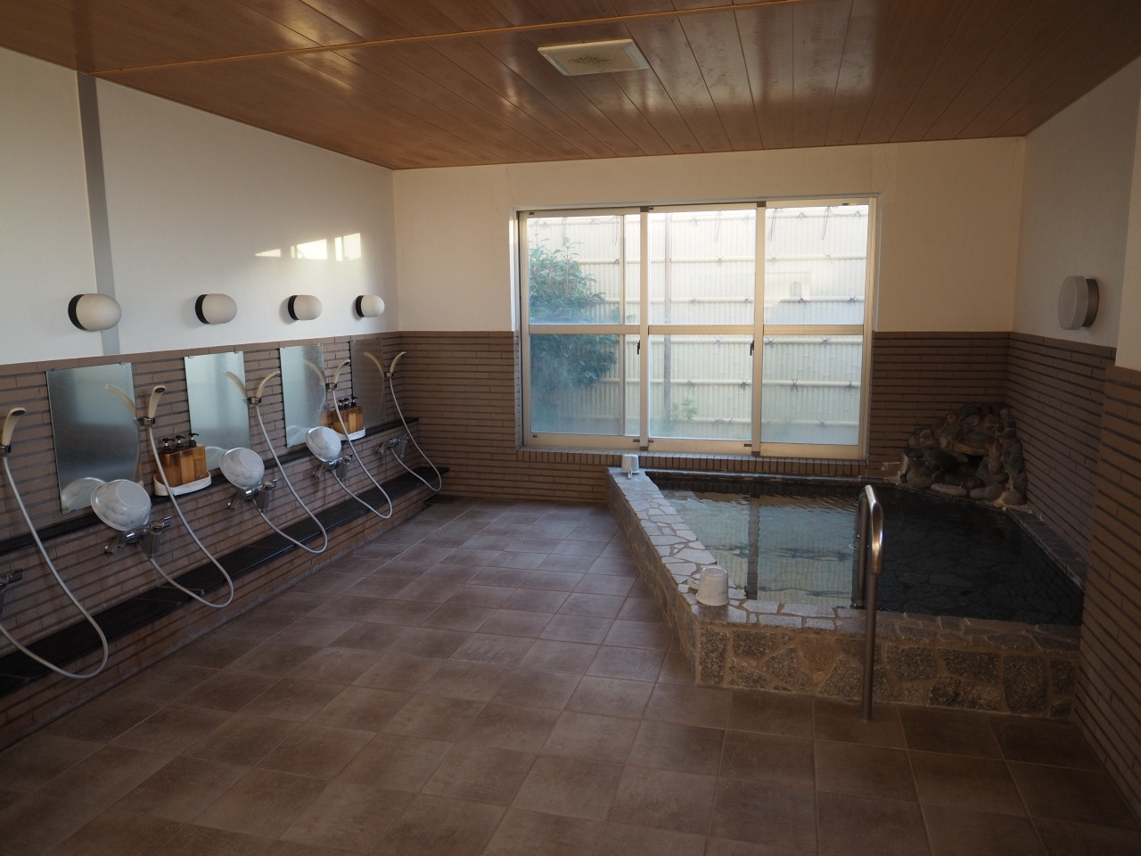 8.リゾート気分満点!全室オーシャンビューの「ホテル神津館」4255598