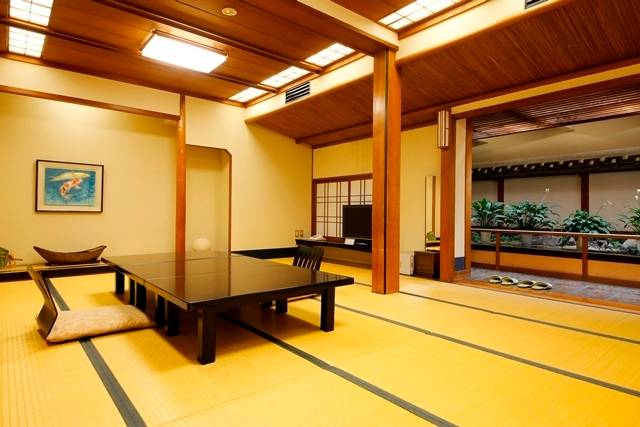 大部屋　和室15畳 / 4