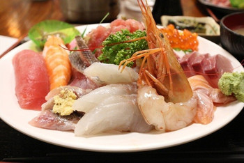 「さいとう」料理 1109278 海鮮丼(具の大盛り) 1050円。