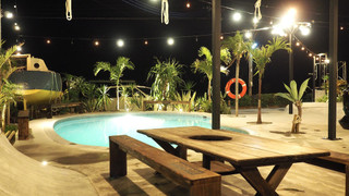 エコノミー ツインルーム (共用バスルーム)