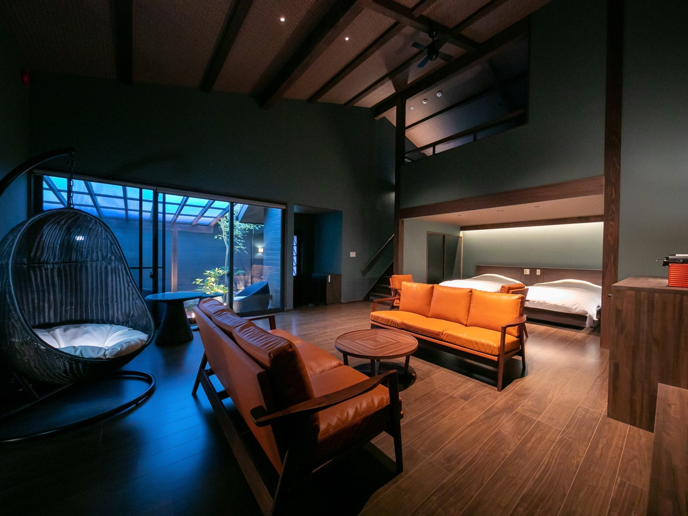 “幸運を呼ぶ温泉”を2人占め♡幻想的な空間でおこもりステイ3463715