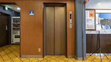 エレベーター / 1