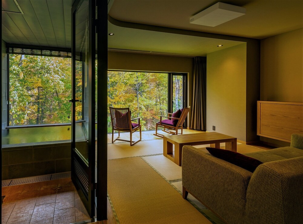 客室温泉風呂が嬉しい♩原生林の中の高級ホテル3450699