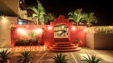 施設の入り口 / 23