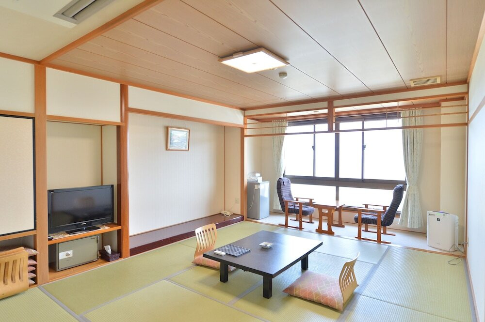 海が見える10畳和室