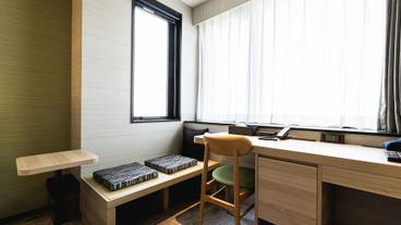 客室 / 5