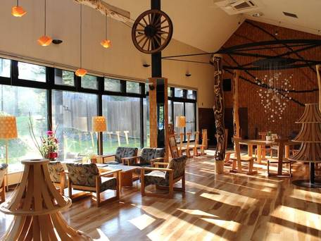 奥屈斜路温泉 ランプの宿 森つべつ / 1