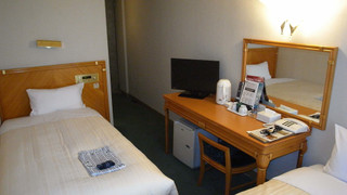 ツインルームシングルサイズベッド 2 台禁煙